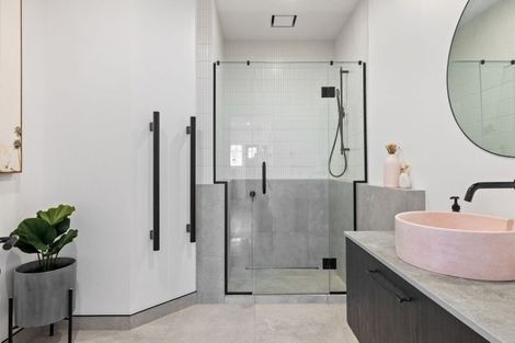 Photo of property in 11 Miro Street, Takaro, Palmerston North, 4410