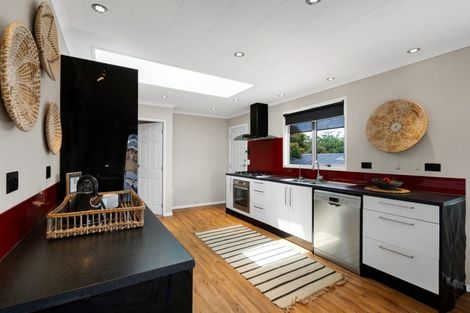 Photo of property in 147 Govett Avenue, Frankleigh Park, New Plymouth, 4310