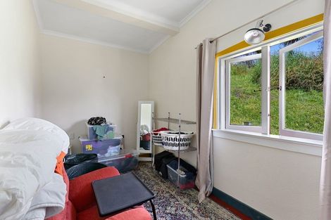Photo of property in 42 Sarah Street, Waikawa Beach, Levin, 5573