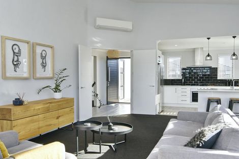 Photo of property in 33 Highgate Drive, Rangiora, 7400