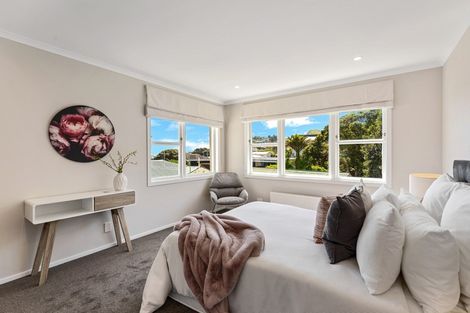 Photo of property in 2 Whanake Street, Titahi Bay, Porirua, 5022