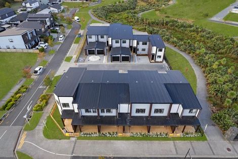 Photo of property in 1 Ahunga Road, Karaka, Papakura, 2113