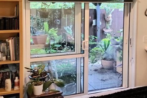 Photo of property in 37 Harore Road, Takanini, 2112