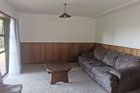 Photo of property in 123a Chelsea View Drive, Chatswood, Auckland, 0626