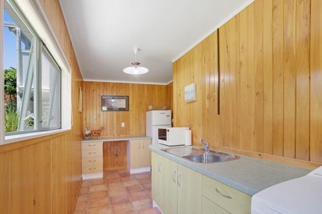 Photo of property in 37 Oneroa Road, Russell, 0202