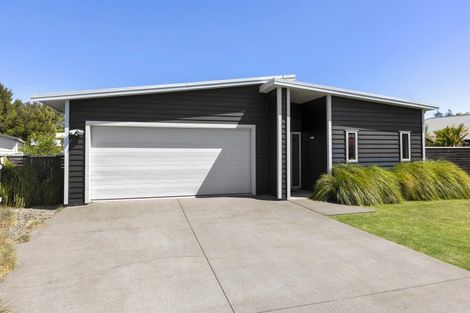 Photo of property in 518a Manutahi Road, Lepperton, New Plymouth, 4373