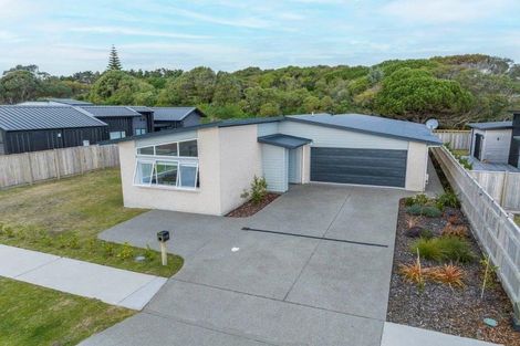 Photo of property in 110 The Drive, Otaihanga, Paraparaumu, 5032