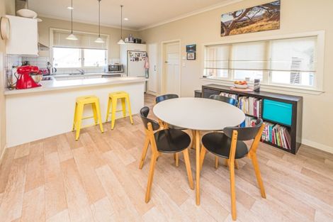 Photo of property in 51 Maxwell Avenue, Durie Hill, Whanganui, 4500