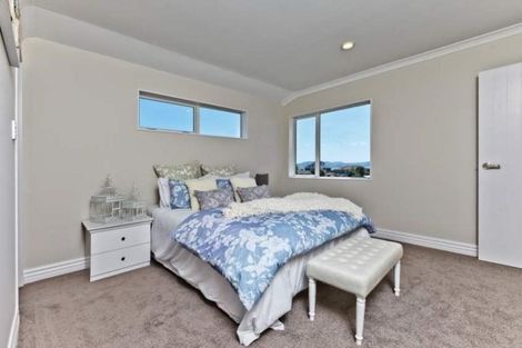 Photo of property in 188 Whangaparaoa Road, Red Beach, 0932