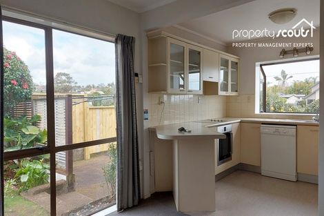 Photo of property in 2/14 Bramley Drive, Farm Cove, Auckland, 2012