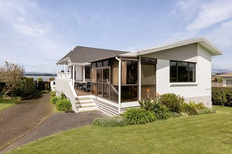 Photo of property in 103 Harbour View Road, Omokoroa, 3114