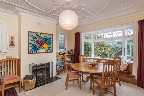 Photo of property in 129 Wadestown Road, Wadestown, Wellington, 6012