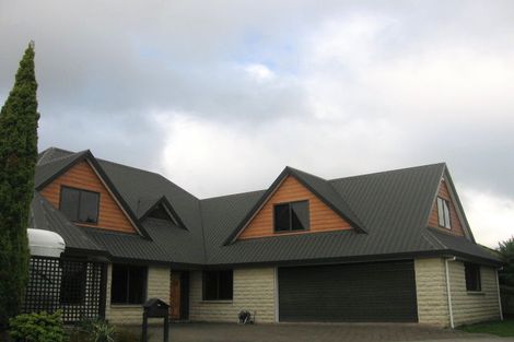 Photo of property in 6 Olive Grove, Highbury, Palmerston North, 4412