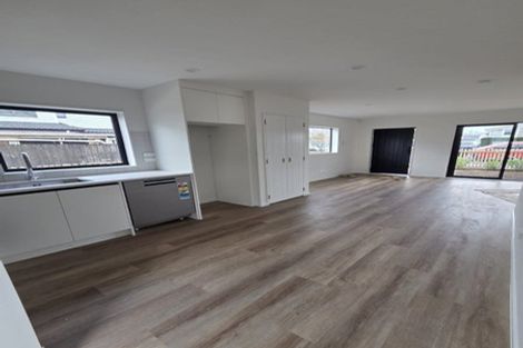 Photo of property in 1/14 Kelvin Road, Papakura, 2110