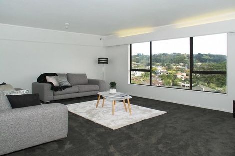 Photo of property in 32 James Cook Drive, Whitby, Porirua, 5024