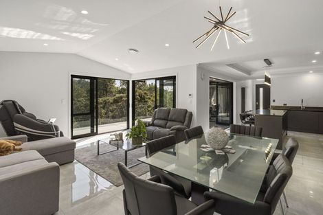 Photo of property in 52 Scott Road, Stanmore Bay, Whangaparaoa, 0932