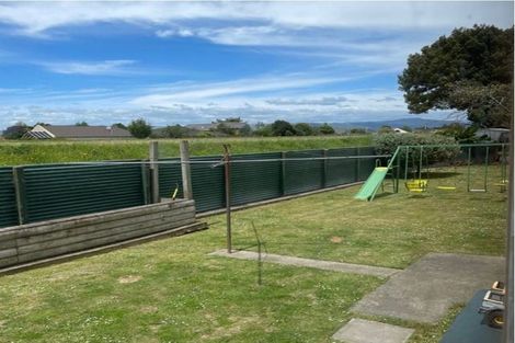 Photo of property in 17 Egmont Place, Westbrook, Palmerston North, 4412