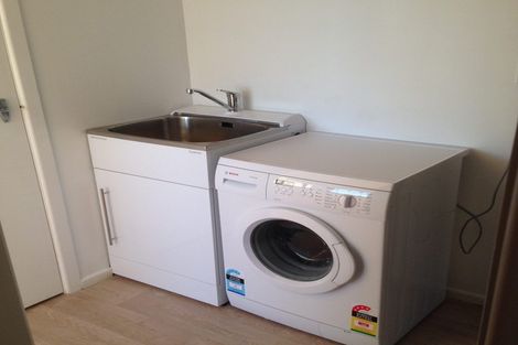 Photo of property in 28-30 Matipo Street, Eastbourne, Lower Hutt, 5013