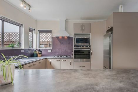 Photo of property in 31 Rosedale Crescent, Cloverlea, Palmerston North, 4412