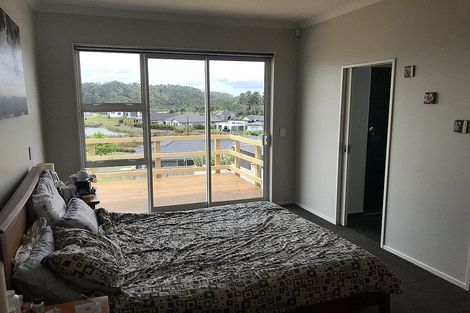 Photo of property in 92 Pohutukawa Parade, Riverhead, 0820