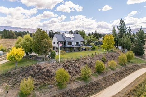 Photo of property in 233 Letts Gully Road, Letts Gully, Alexandra, 9393