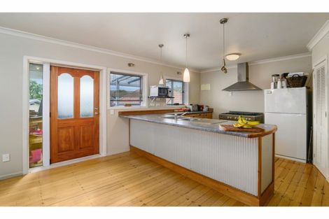 Photo of property in 37 Park Road, Western Heights, Rotorua, 3015