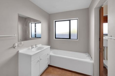 Photo of property in 1/840 Main North Road, Belfast, Christchurch, 8051