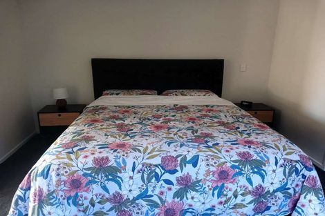 Photo of property in 5 Chapman Road, Te Atatu Peninsula, Auckland, 0610