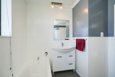 Photo of property in 64 Humber Place, Clifton, Invercargill, 9812