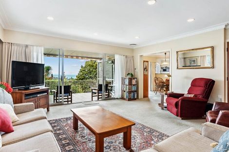 Photo of property in 5 Elizabeth Place, Mairangi Bay, Auckland, 0630