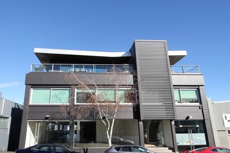 Photo of property in 14 Maidstone Place, Oteha, Auckland, 0632