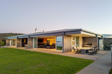 Photo of property in 136 Pukematu Lane, Russell, 0202