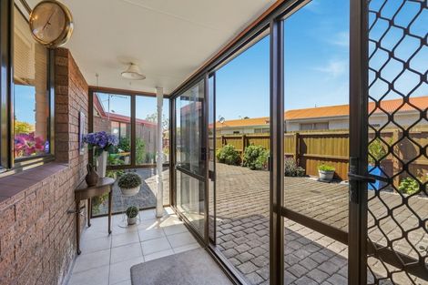 Photo of property in 3/49 Division Street, Riccarton, Christchurch, 8041