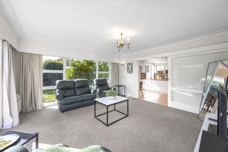 Photo of property in 2/292 Avonhead Road, Avonhead, Christchurch, 8042