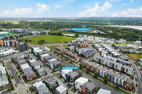 Photo of property in 3/2 Rangitamiro Place, Hobsonville, Auckland, 0616