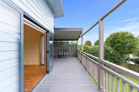 Photo of property in 117 Bradbury Road, Botany Downs, Auckland, 2010