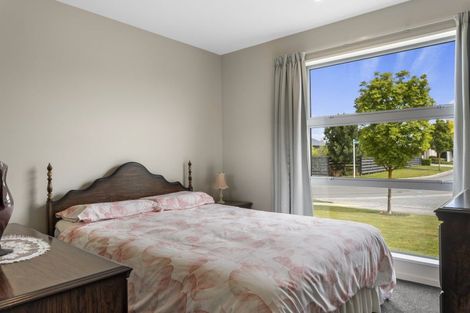 Photo of property in 2 Payne Court, Rangiora, 7400