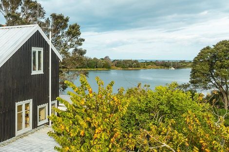 Photo of property in 26 Pohutukawa Drive, Athenree, Waihi Beach, 3177