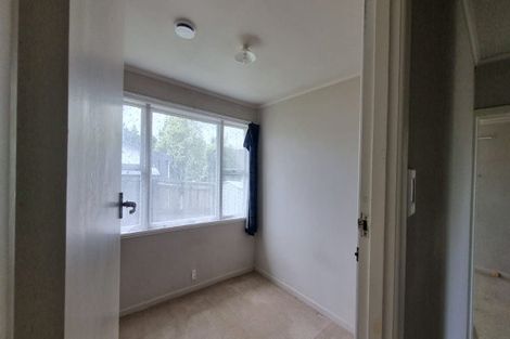 Photo of property in 1/49 Larnoch Road, Henderson, Auckland, 0610