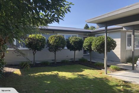 Photo of property in 3 Woodstock Place, Hokowhitu, Palmerston North, 4410