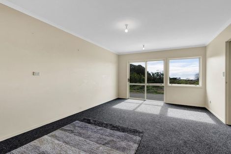 Photo of property in 333 Paraite Road, Paraite, New Plymouth, 4373