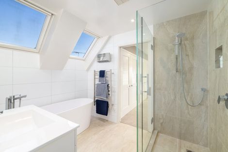 Photo of property in 24 Poynder Avenue, Merivale, Christchurch, 8014