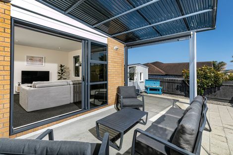 Photo of property in 4 Karika Place, Massey, Auckland, 0614