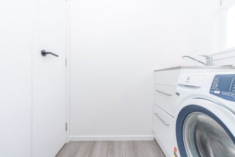 Photo of property in 8b Lee Place, Bader, Hamilton, 3206