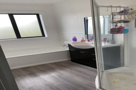 Photo of property in 61 Half Mile Road, Tuatapere, 9620