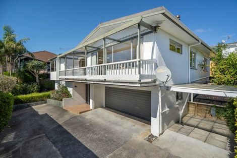 Photo of property in 1/32 Prospect Terrace, Milford, Auckland, 0620