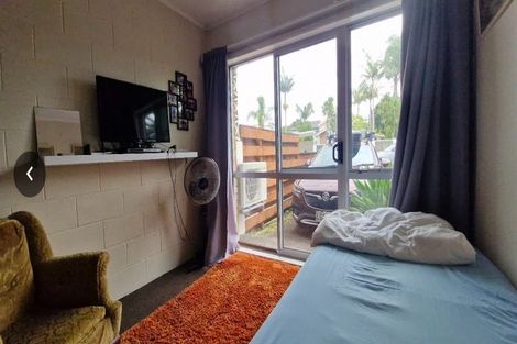 Photo of property in 1/34 Walton Street, Red Beach, 0932