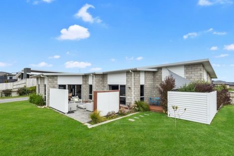 Photo of property in 2 Rigg Place, Flagstaff, Hamilton, 3210