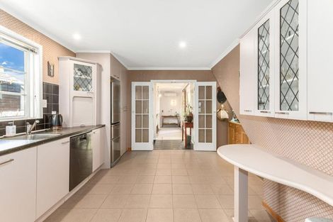 Photo of property in 3 Romney Square, Tawa, Wellington, 5028