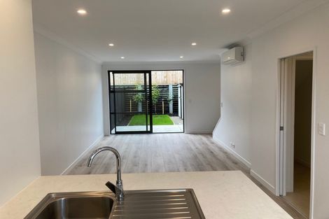 Photo of property in 19b O'meara Street, Swanson, Auckland, 0614